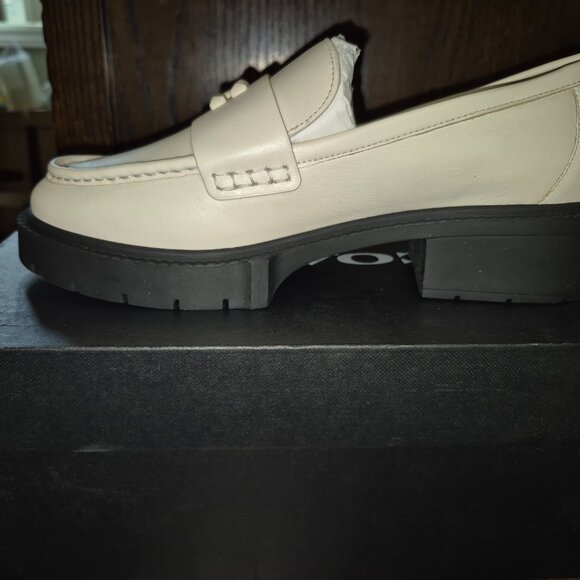 NWB Cream Coach - Leah notched sole loafers (9) - Picture 4 of 8